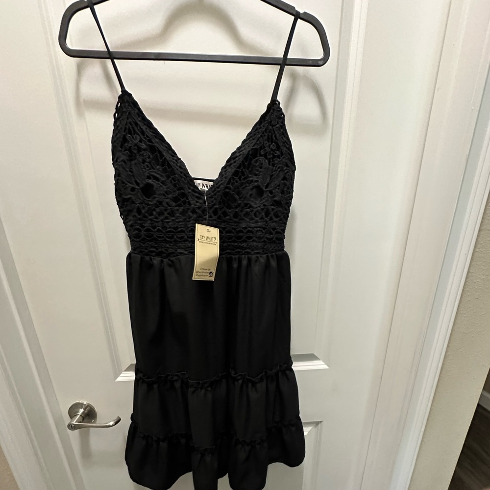 3 knee length Dresses size Medium